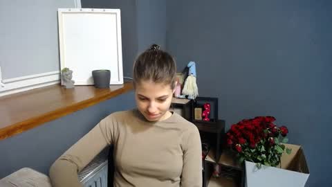 Gloria online show from 02/22/25, 07:34