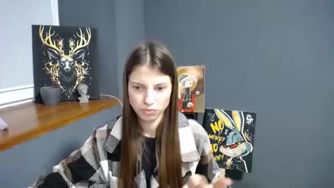 Gloria online show from 12/16/25, 07:02