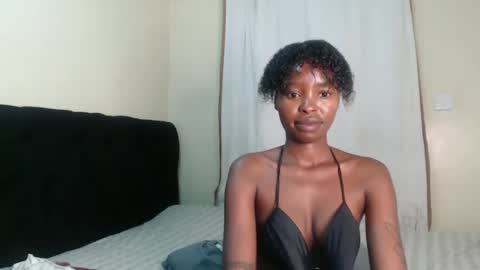 Snapshot of tiny_spoiler chatting on 12/16/24, 03:32 tiny_spoiler online show from 12/16/24, 03:32