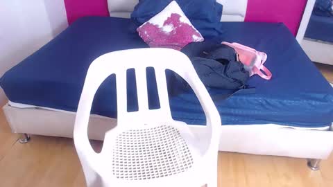 tiny_whore18 online show from 10/17/25, 04:20