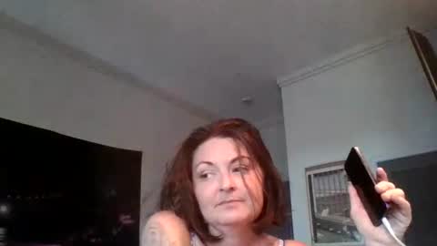 Snapshot of tinyassbossymilf chatting on 07/31/26, 10:53 tinyassbossymilf online show from 07/31/26, 10:53