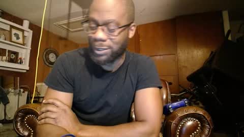 tinycock_1979 online show from 10/27/25, 08:40