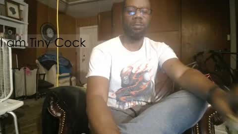tinycock_1979 online show from 04/28/26, 10:26