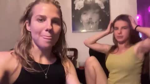 Tiny online show from 04/21/26, 12:12