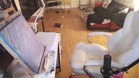 stage Kylie Sinner  brand CLITBAIT online show from 02/17/25, 03:58