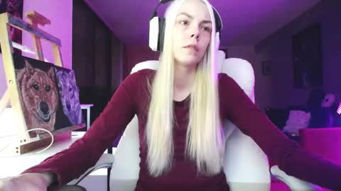 stage Kylie Sinner  brand CLITBAIT online show from 09/26/25, 07:12