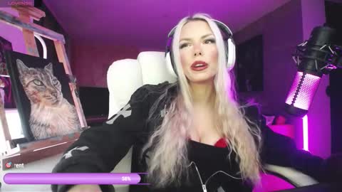 stage Kylie Sinner  brand CLITBAIT online show from 03/01/26, 01:29