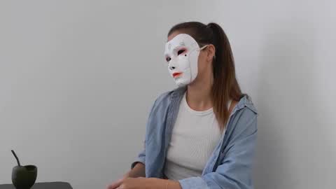 Tinks online show from 10/27/25, 09:35