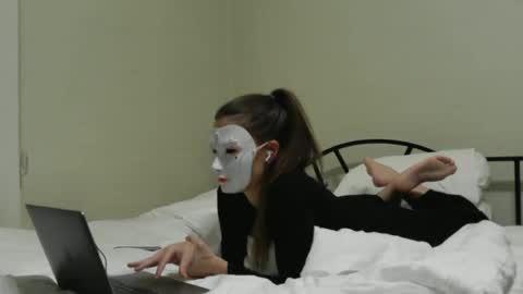 Tinks online show from 04/11/26, 11:31