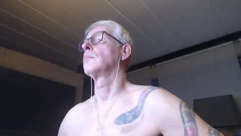 tirexxx_x online show from 01/20/25, 06:42
