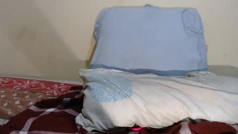 Amore online show from 04/19/26, 08:00