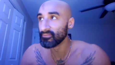 Titan online show from 11/04/25, 07:18