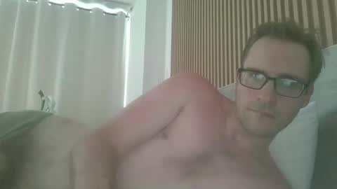 Snapshot of titlovercums chatting on 04/24/26, 12:02 titlovercums online show from 04/24/26, 12:02