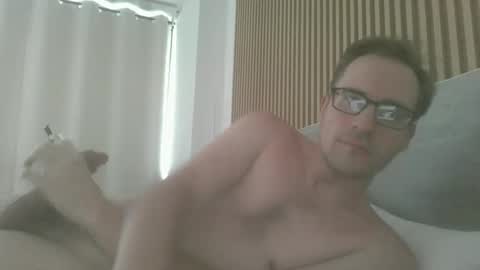 Snapshot of titlovercums chatting on 04/25/26, 12:02 titlovercums online show from 04/25/26, 12:02