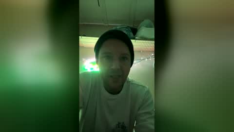 Snapshot of tittybabysgarden chatting on 02/22/26, 09:46 tittybabysgarden online show from 02/22/26, 09:46