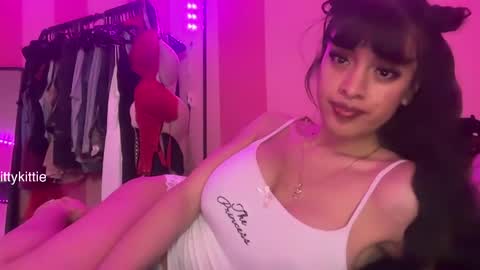 Snapshot of tittykittie chatting on 05/14/26, 08:59 HOTTIE4U online show from 05/14/26, 08:59
