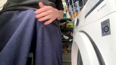 Snapshot of tittyzandbeer chatting on 02/01/25, 06:40 tittyzandbeer online show from 02/01/25, 06:40