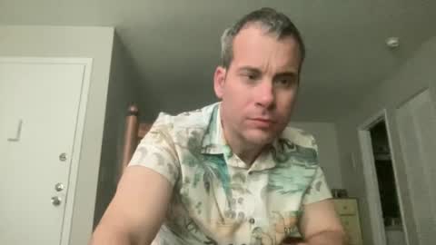 Snapshot of tleigh24 chatting on 12/25/24, 01:10 tleigh24 online show from 12/25/24, 01:10