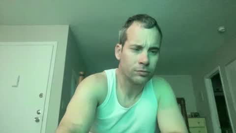 Snapshot of tleigh24 chatting on 12/27/24, 12:18 tleigh24 online show from 12/27/24, 12:18