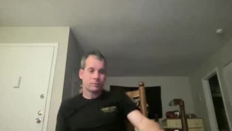 Snapshot of tleigh24 chatting on 01/10/25, 11:18 tleigh24 online show from 01/10/25, 11:18