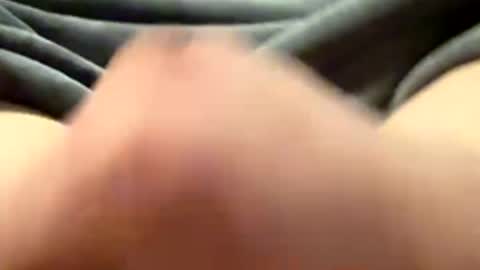 Snapshot of tmue chatting on 02/13/26, 01:51 tmue online show from 02/13/26, 01:51