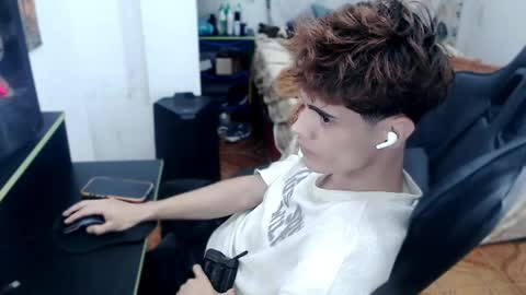 David online show from 04/18/26, 07:45