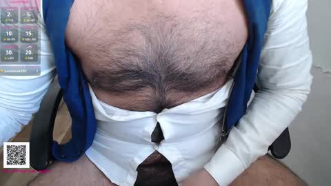 Snapshot of toaster1993 chatting on 11/29/25, 11:13 Leonel online show from 11/29/25, 11:13