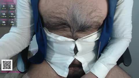 Snapshot of toaster1993 chatting on 02/20/26, 06:52 Leonel online show from 02/20/26, 06:52