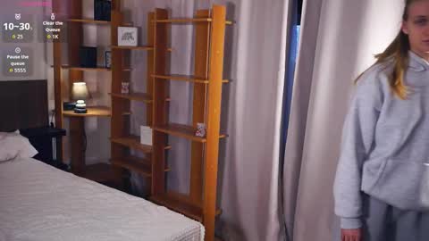 Mary online show from 01/09/26, 07:11