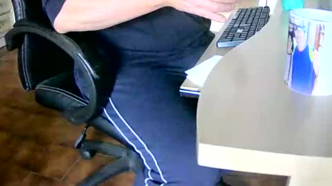 Tobiko online show from 01/27/25, 10:38