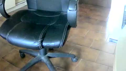 Snapshot of tobikoyuzu chatting on 02/28/26, 03:24 Tobiko online show from 02/28/26, 03:24