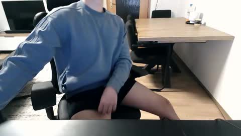 tobisk online show from 11/25/25, 05:46