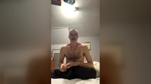 Snapshot of toddpascoe77 chatting on 04/23/26, 06:47 toddpascoe77 online show from 04/23/26, 06:47