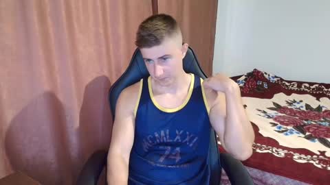 todhorny987 online show from 03/12/25, 05:57