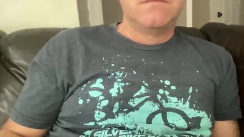 Snapshot of toggaman chatting on 12/31/24, 09:39 Joshua1983 online show from 12/31/24, 09:39