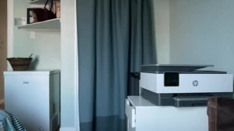 Snapshot of toggaman chatting on 01/06/25, 09:11 Joshua1983 online show from 01/06/25, 09:11