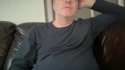 Snapshot of toggaman chatting on 01/15/25, 04:32 Joshua1983 online show from 01/15/25, 04:32