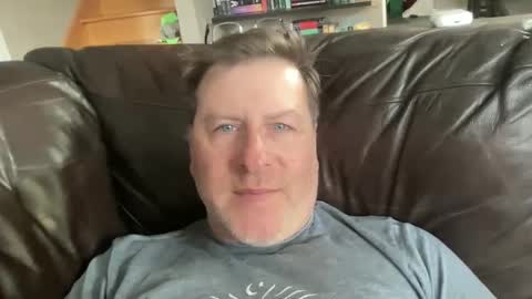 Snapshot of toggaman chatting on 03/05/25, 05:39 Joshua1983 online show from 03/05/25, 05:39