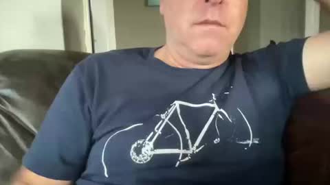 Snapshot of toggaman chatting on 10/20/25, 03:12 Joshua1983 online show from 10/20/25, 03:12