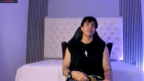 toji lee online show from 12/03/25, 04:09