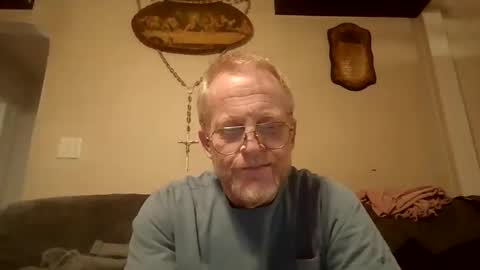 Snapshot of tokenless_boner chatting on 11/09/25, 09:29 tokenless_boner online show from 11/09/25, 09:29