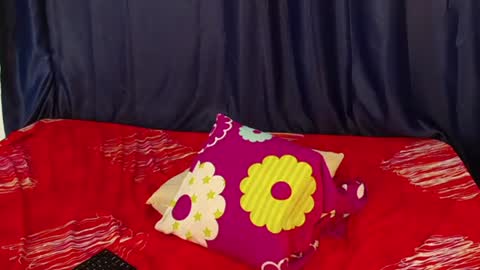 Snapshot of tokihoney chatting on 08/04/26, 02:52 Adela y juan online show from 08/04/26, 02:52
