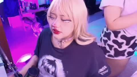 toky         online show from 04/11/26, 05:12