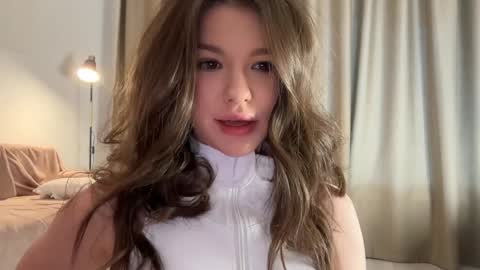 Alice  Alice -   online show from 04/03/26, 02:37