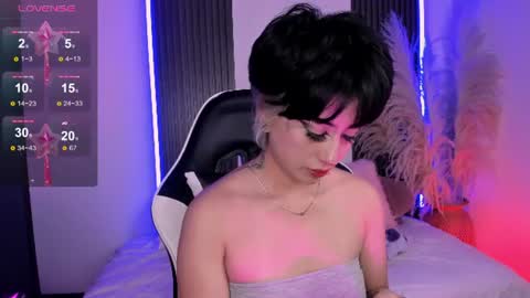  Halsey  Sofii  online show from 07/30/26, 12:31