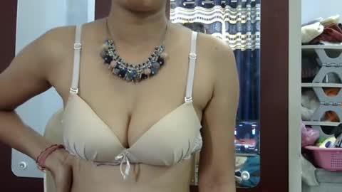 Snapshot of tokyo_indian chatting on 03/07/25, 07:30 Tokyo online show from 03/07/25, 07:30