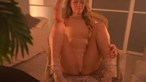 tokyo_n online show from 03/09/25, 11:14