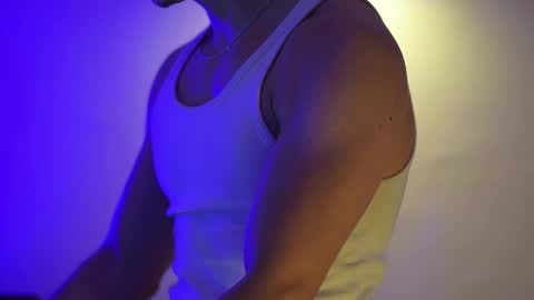 tokyo_oo online show from 11/16/25, 02:55