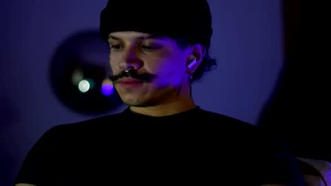 tokyo_oo online show from 12/19/25, 08:43