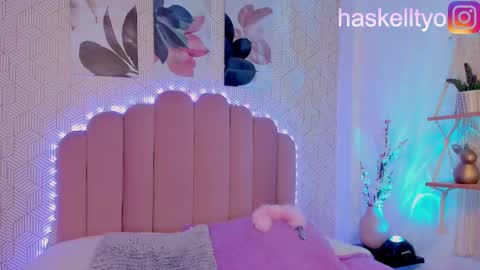 Tokyo  online show from 02/12/25, 03:29